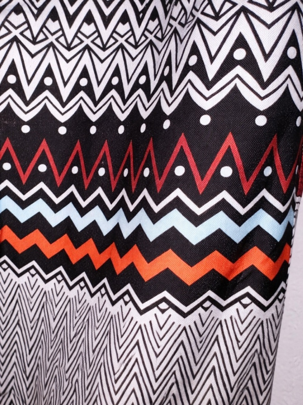 Multicolor Patterned Drawstring Pants - Picture 3 of 9